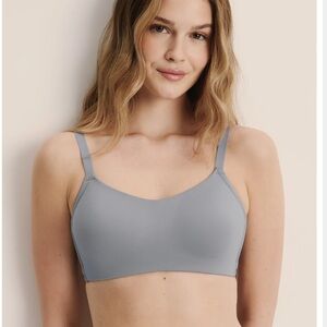 NWT! KNIX One&Only Scoop Bra. M. Glacier.